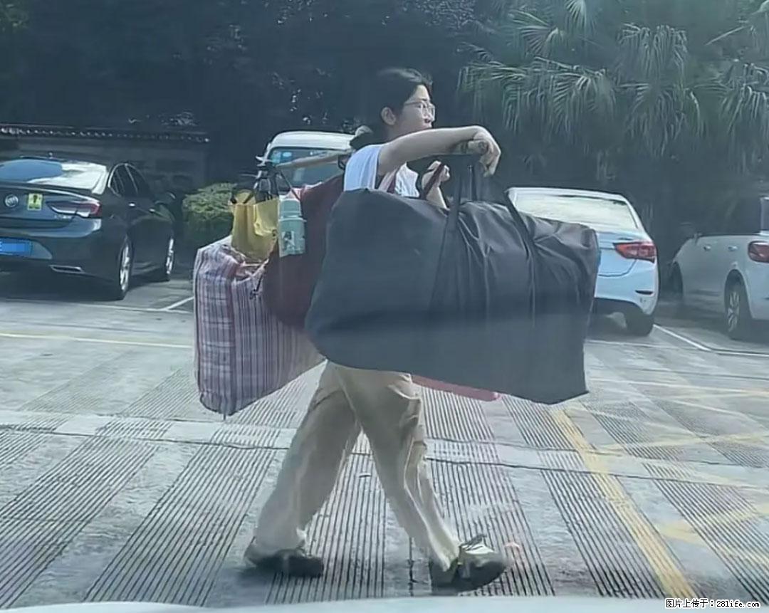 全网追的“扁担女孩”，找了一份暑假工，时薪12元 - 昭通生活资讯 - 昭通28生活网 zt.28life.net